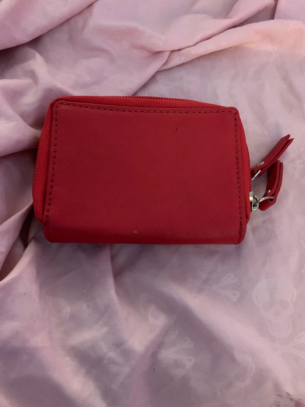 Compact Red Women's Zip Wallet - Stylish Everyday Carry